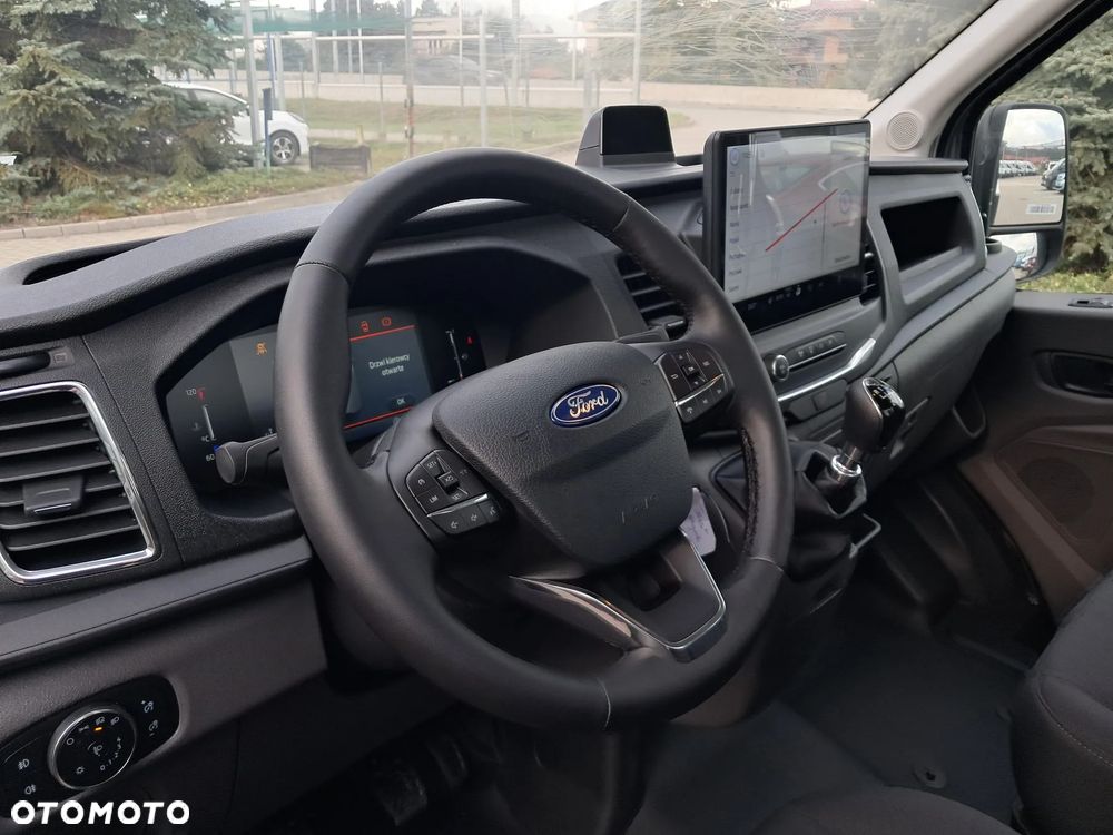 Ford Transit - 12