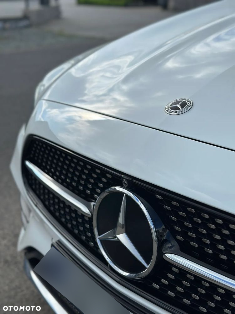 Mercedes-Benz Klasa E 300 d 4Matic T 9G-TRONIC AMG Line - 16