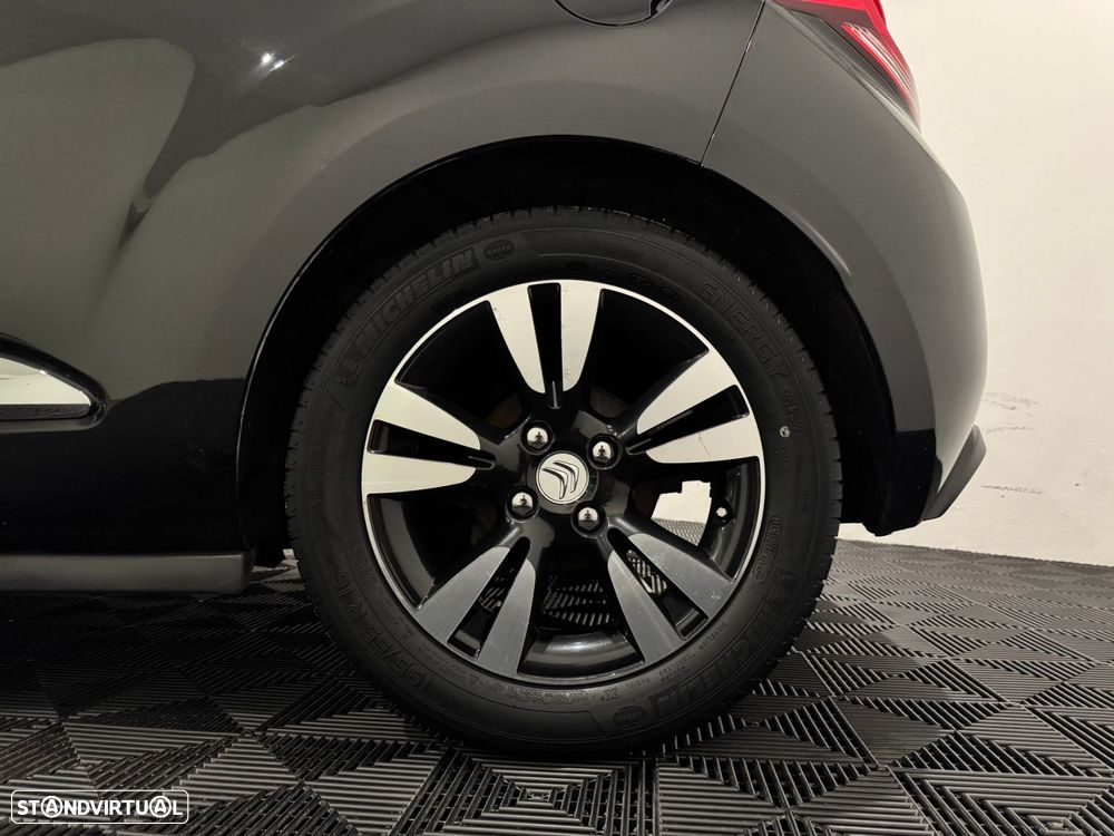 Citroën DS3 1.6 e-HDi So Chic - 11