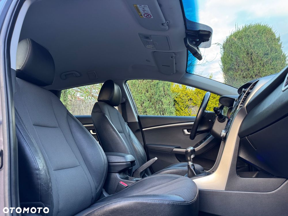 Hyundai i30 blue 1.6 GDI Style - 28