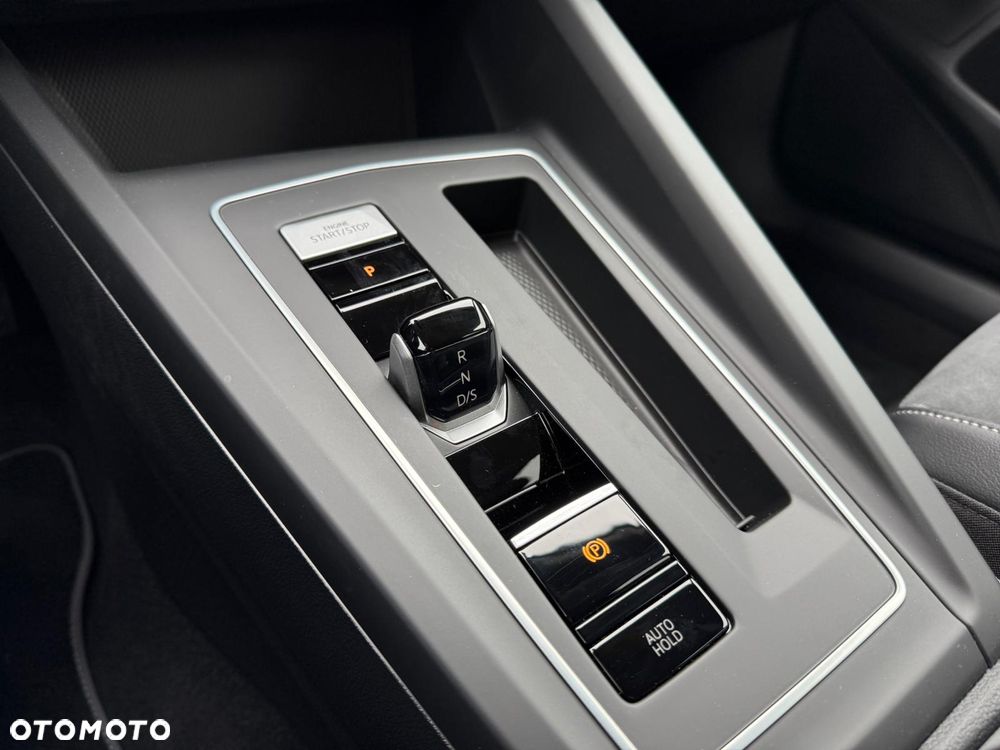 Volkswagen Golf Variant 1.5 eTSI OPF DSG Life - 21