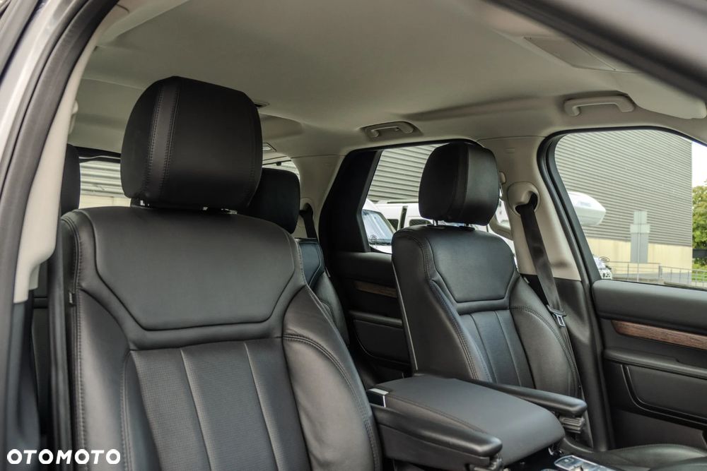 Land Rover Discovery 3.0 TD6 HSE - 19