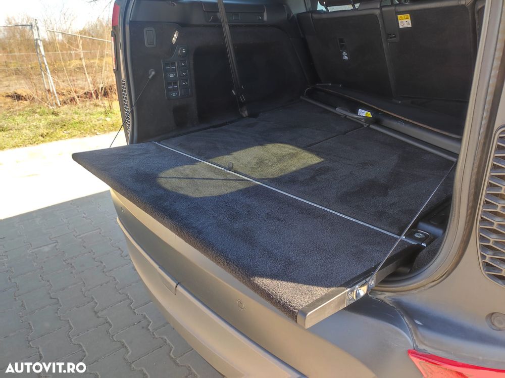 Land Rover Discovery 2.0 L SD4 HSE Luxury - 24