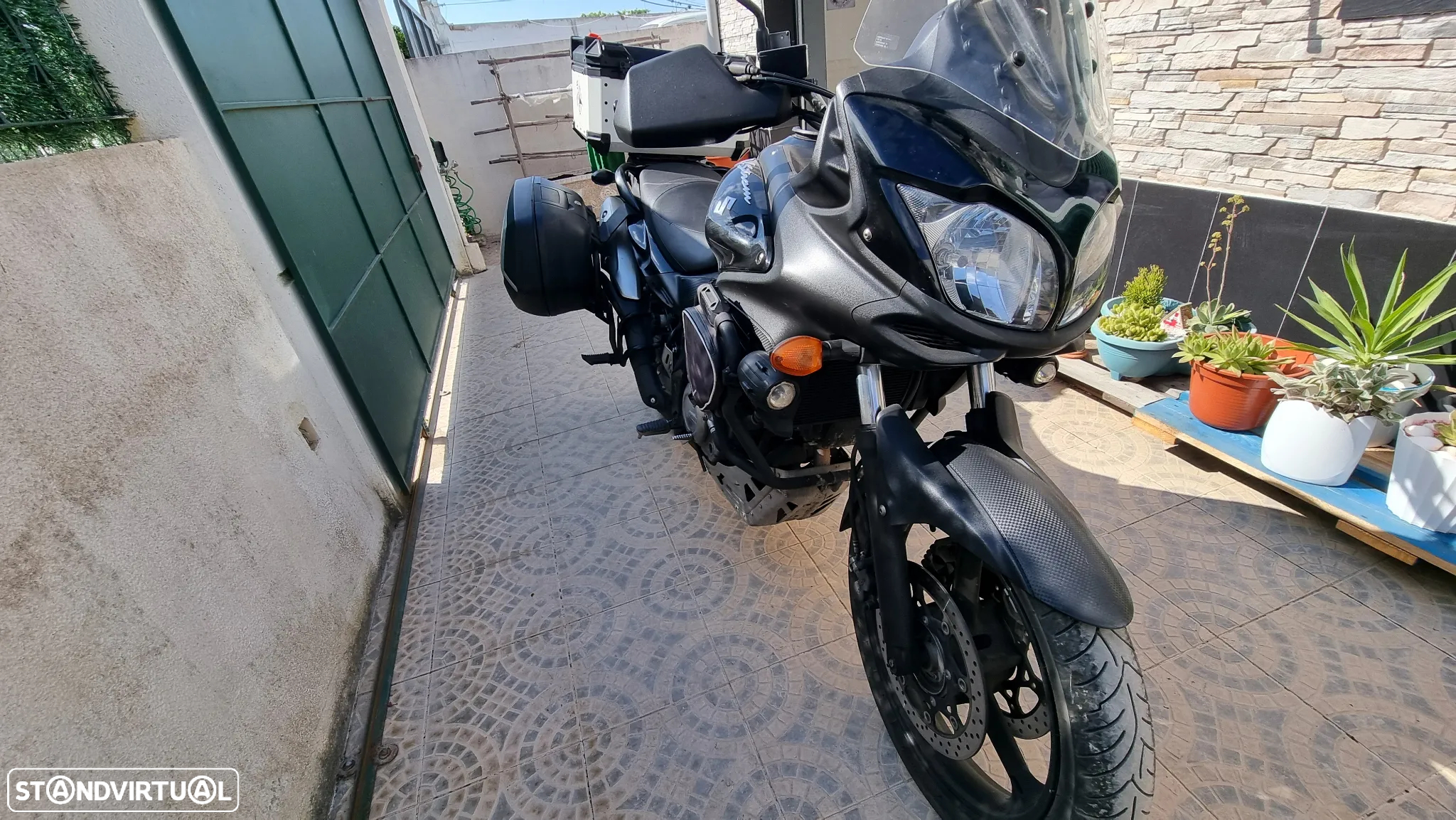 Suzuki DL - 2