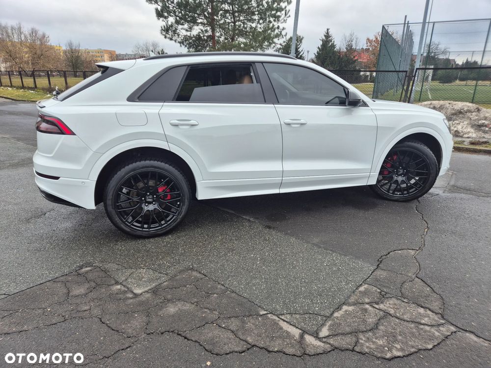 Audi Q8 - 7