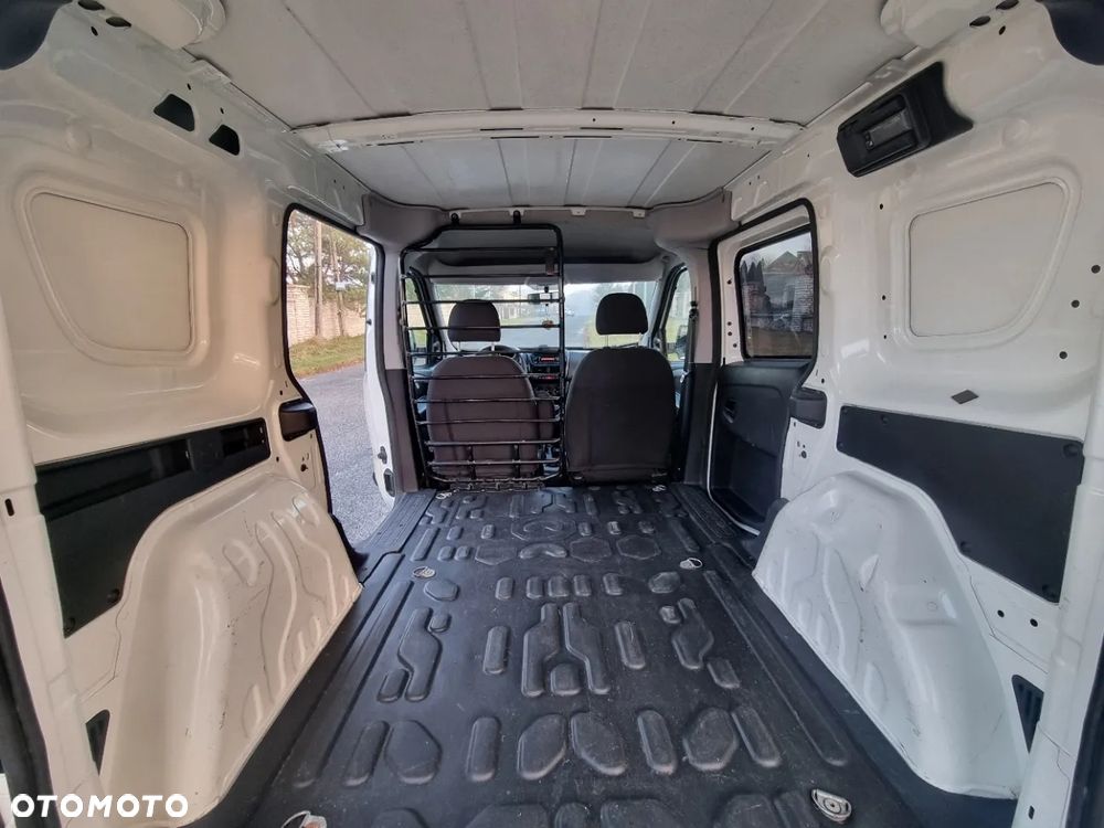 Opel Combo - 12