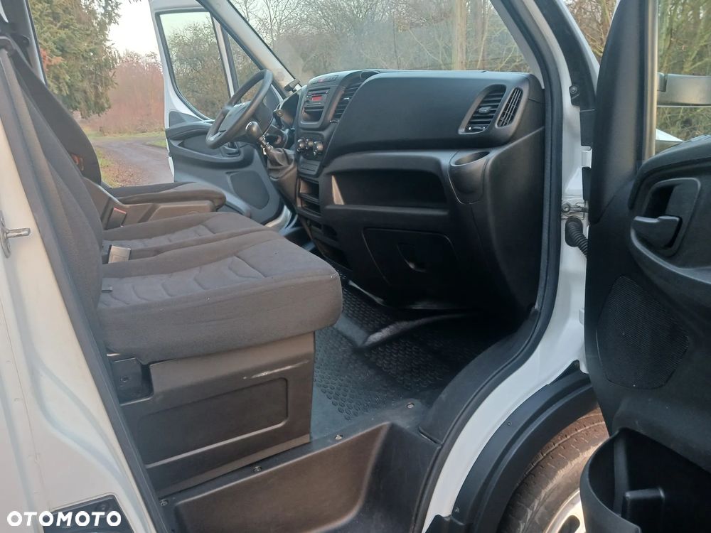 Iveco Daily 35C14 2.3 140 KM 2018r SALON Izoterma Chłodnia Mroźnia Agregat zasilanie zew. 250 tyś km - 6