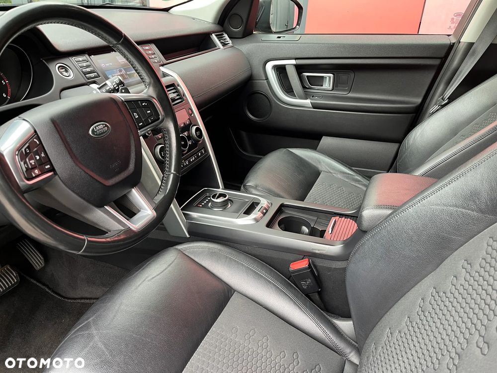 Land Rover Discovery Sport TD4 HSE Luxury - 16