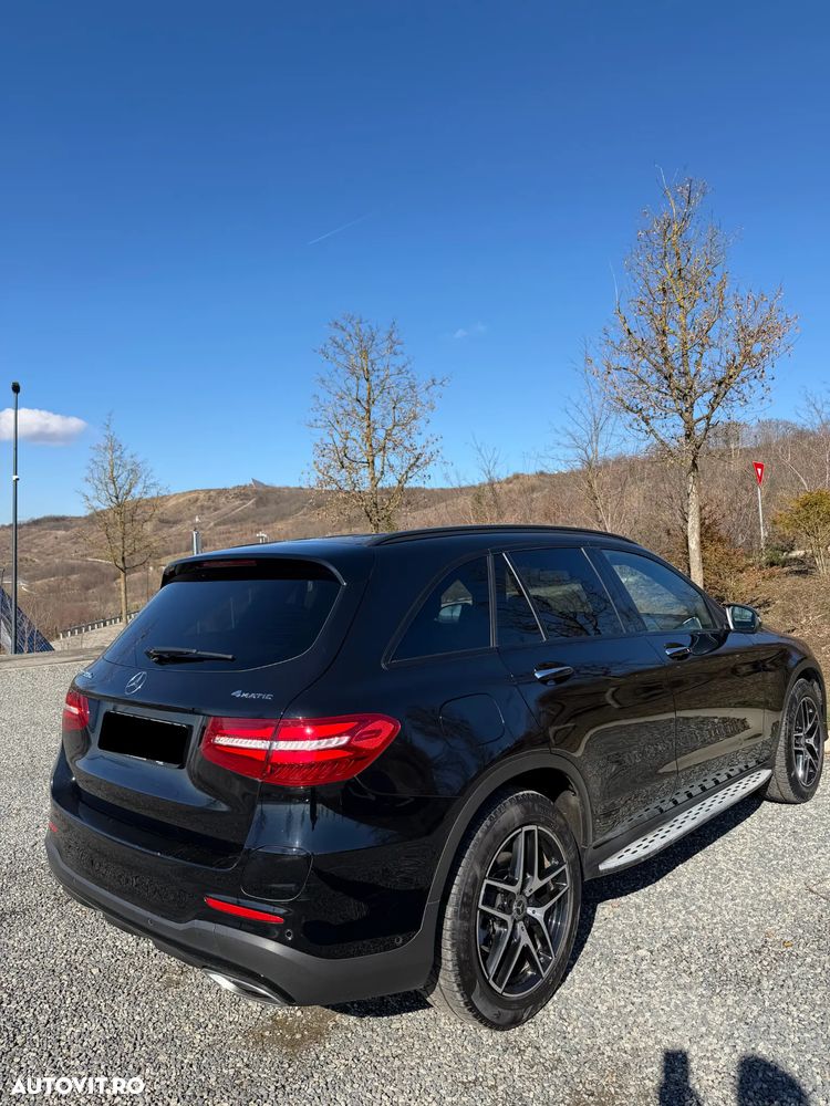 Mercedes-Benz GLC 350 e 4Matic 7G-TRONIC AMG Line - 7