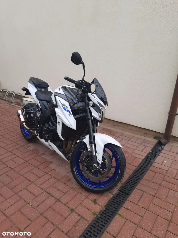 Suzuki GSX - 1