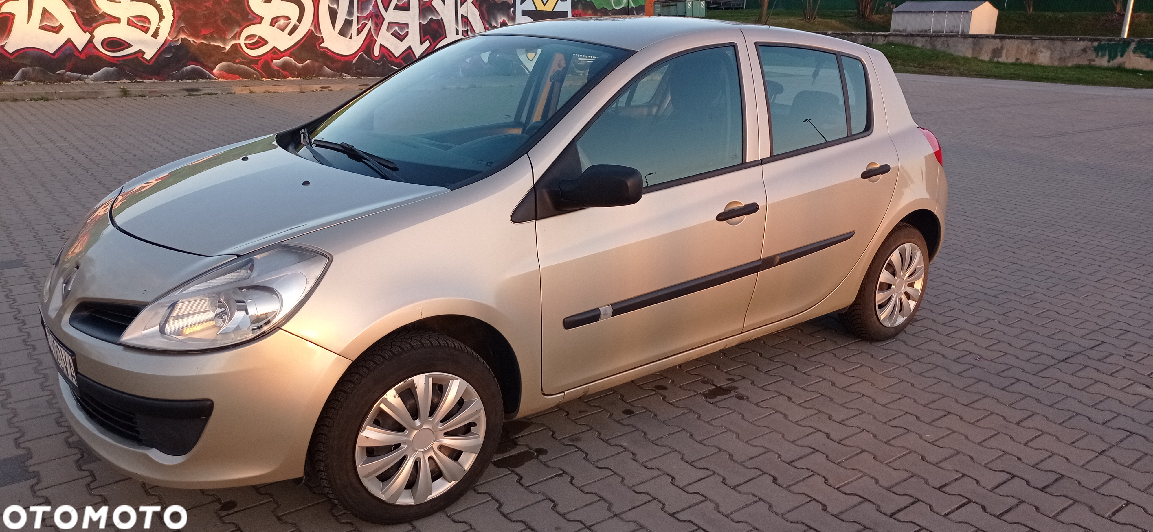 Renault Clio 1.2 16V Wind - 2