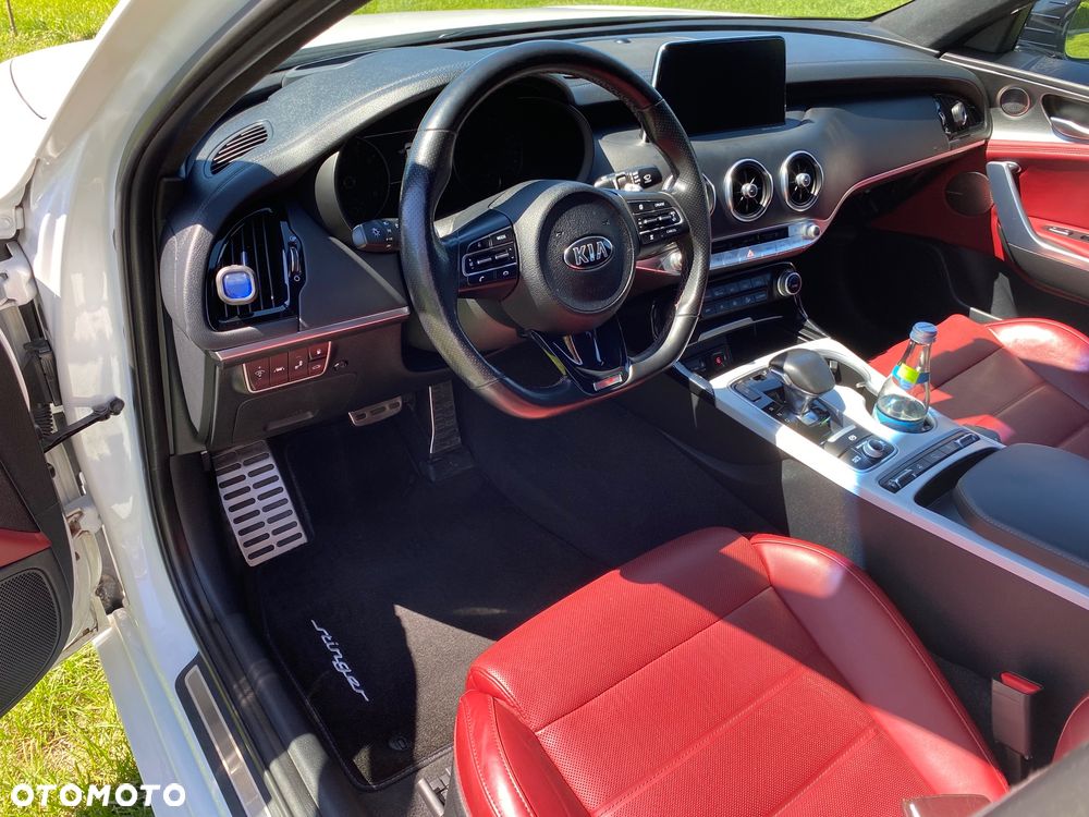 Kia Stinger 3.3 T-GDI V6 GT AWD - 10