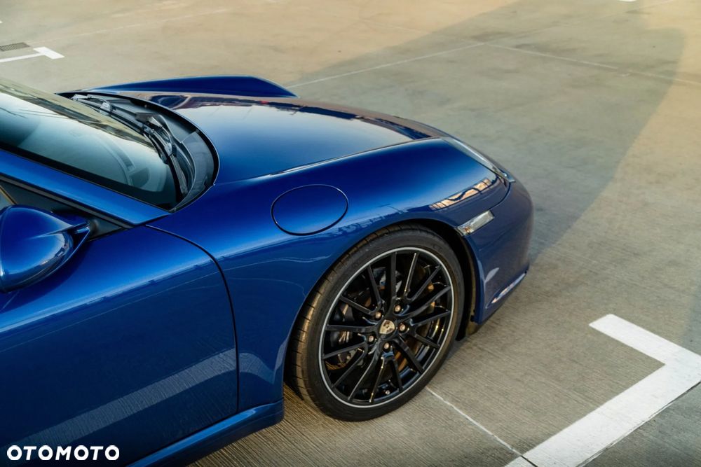 Porsche 911 Carrera PDK - 19