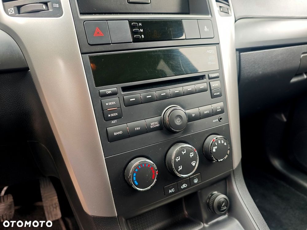 Chevrolet Captiva 2.4 2WD 5 Sitzer LS - 35