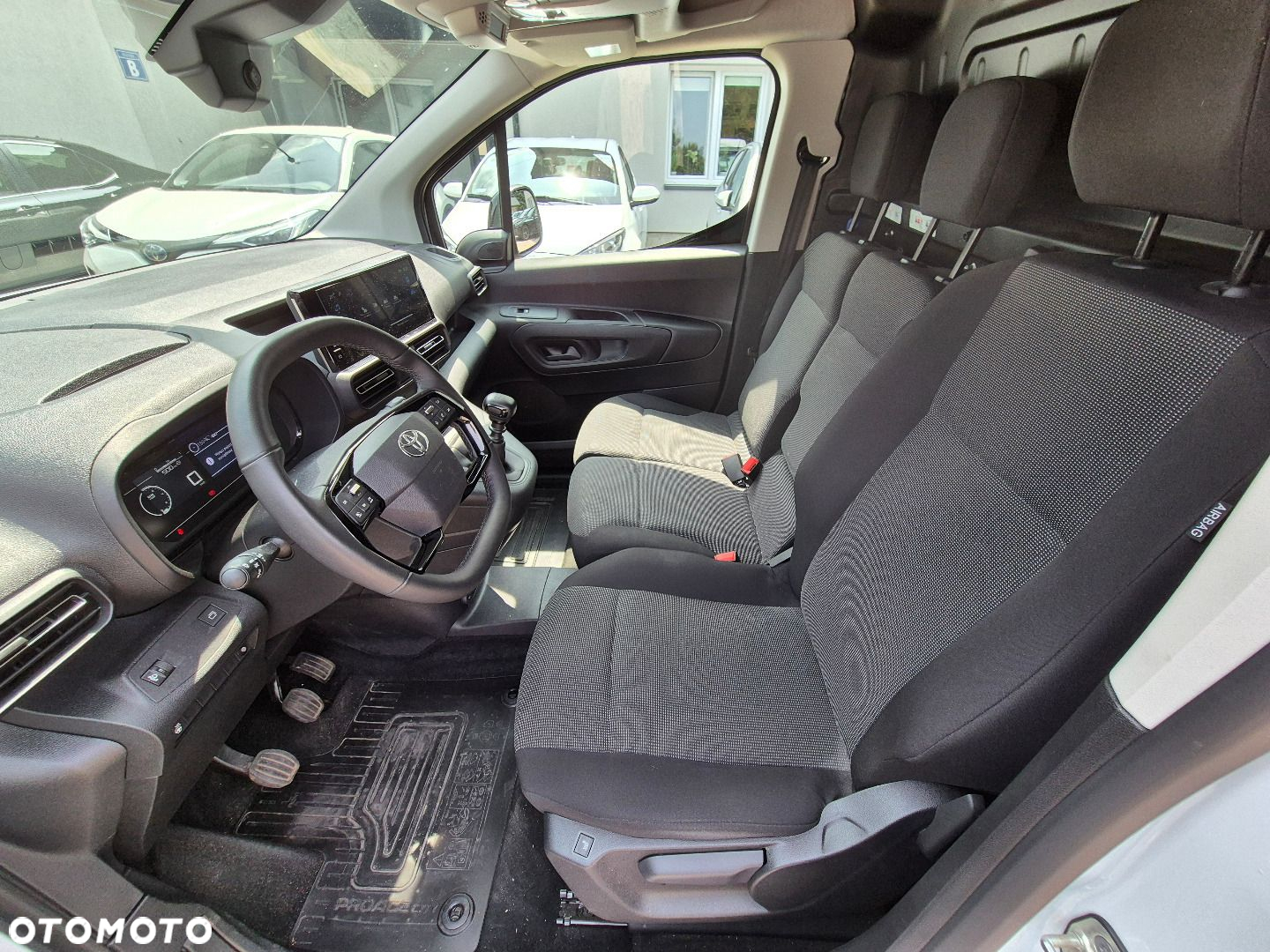 Toyota Proace City - 7