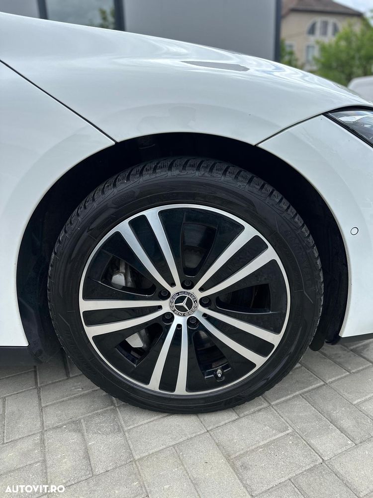 Mercedes-Benz EQE 350+ - 11