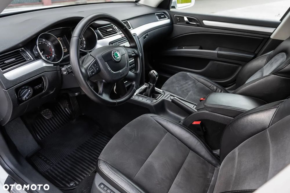Skoda Superb 1.8 TSI Exclusive - 13