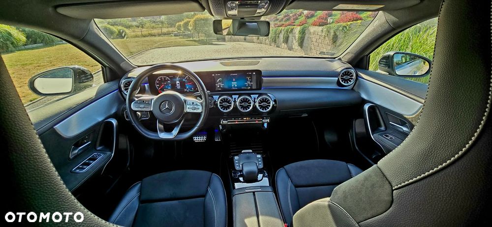 Mercedes-Benz Klasa A 180 AMG Line 7G-DCT - 7