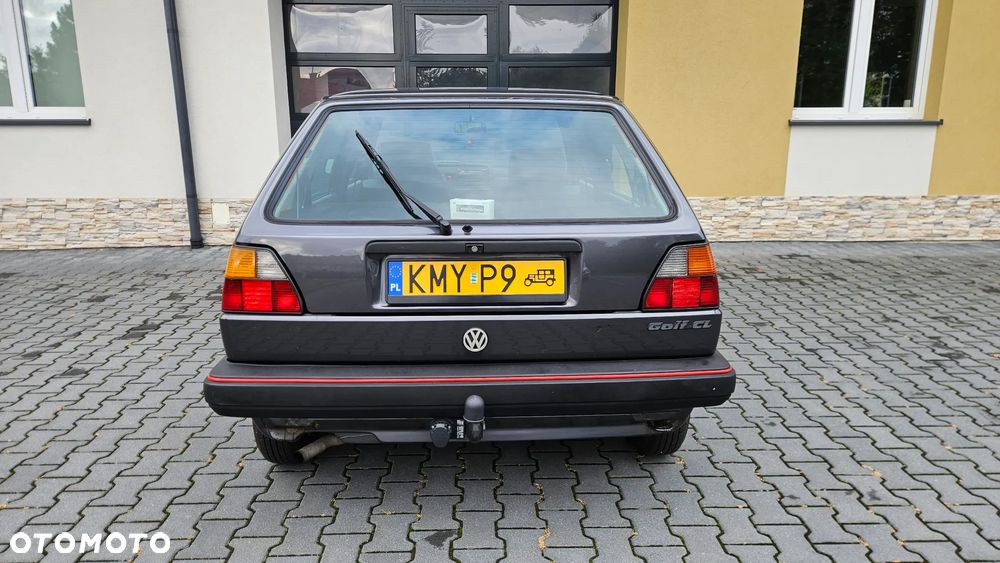 Volkswagen Golf 1.6 GL D - 8