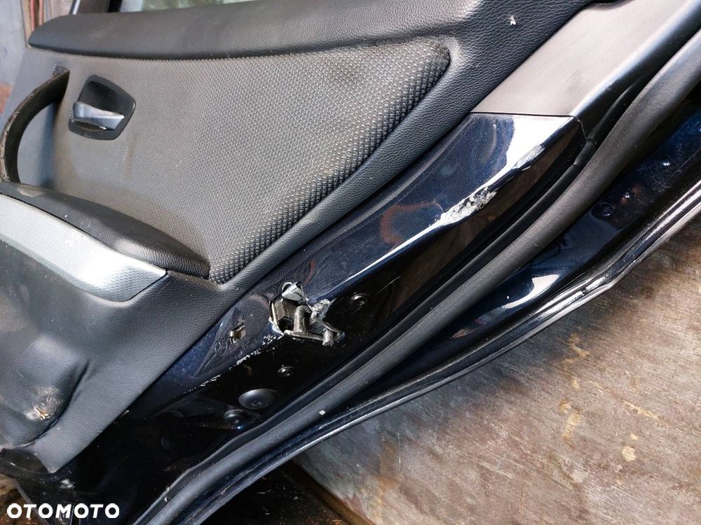 DRZWI KOMPLETNE PRAWY TYŁ BMW E90 416/9 - 2