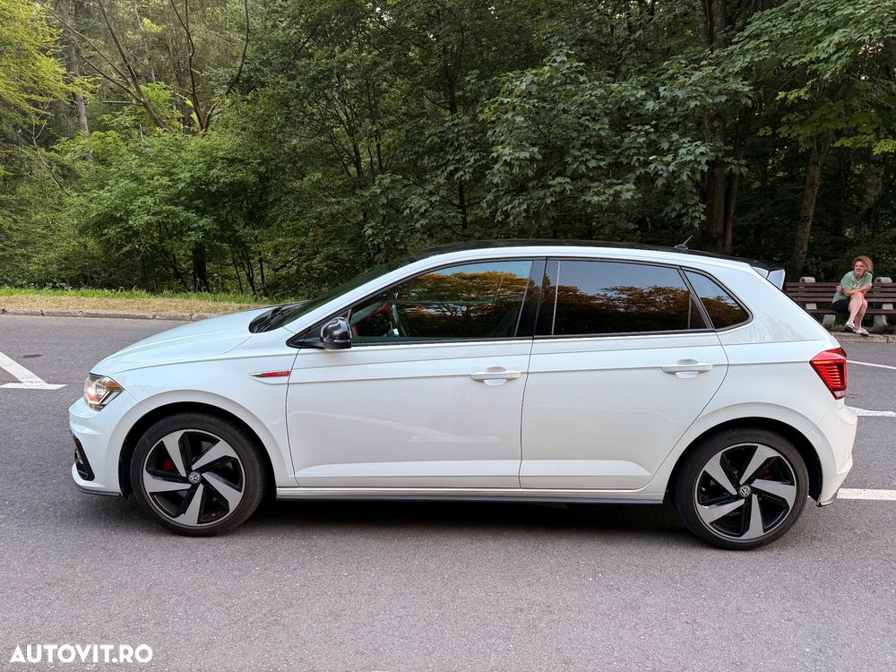 Volkswagen Polo - 7