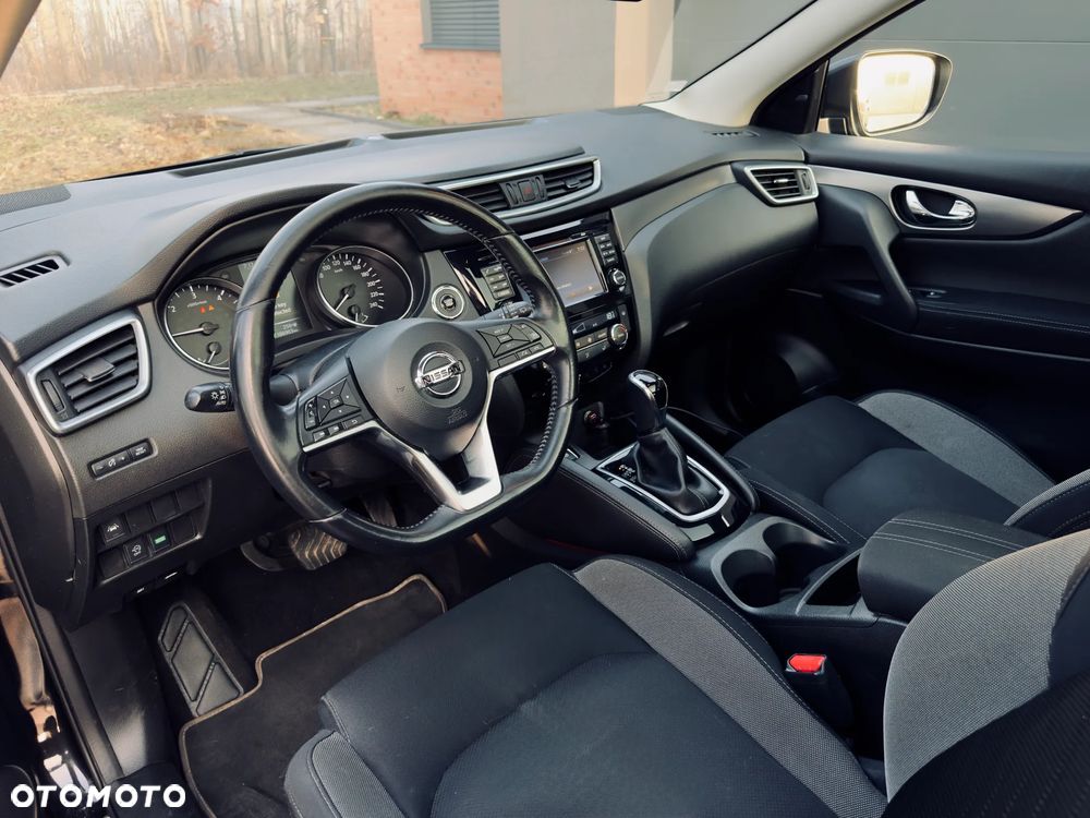 Nissan Qashqai 1.6 DCi Acenta Xtronic EU6 - 17