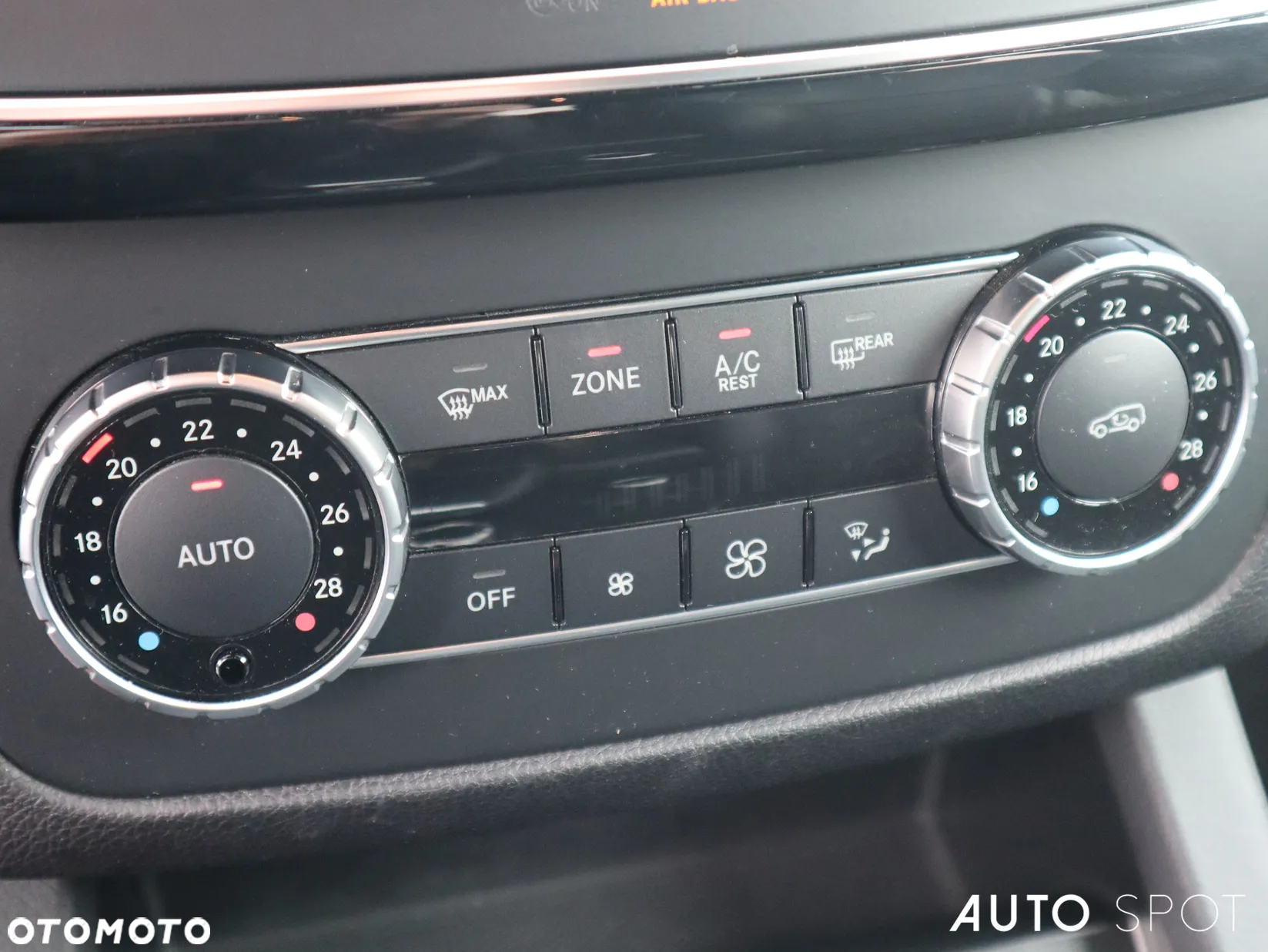 Mercedes-Benz GLE AMG Coupe 43 4-Matic - 32