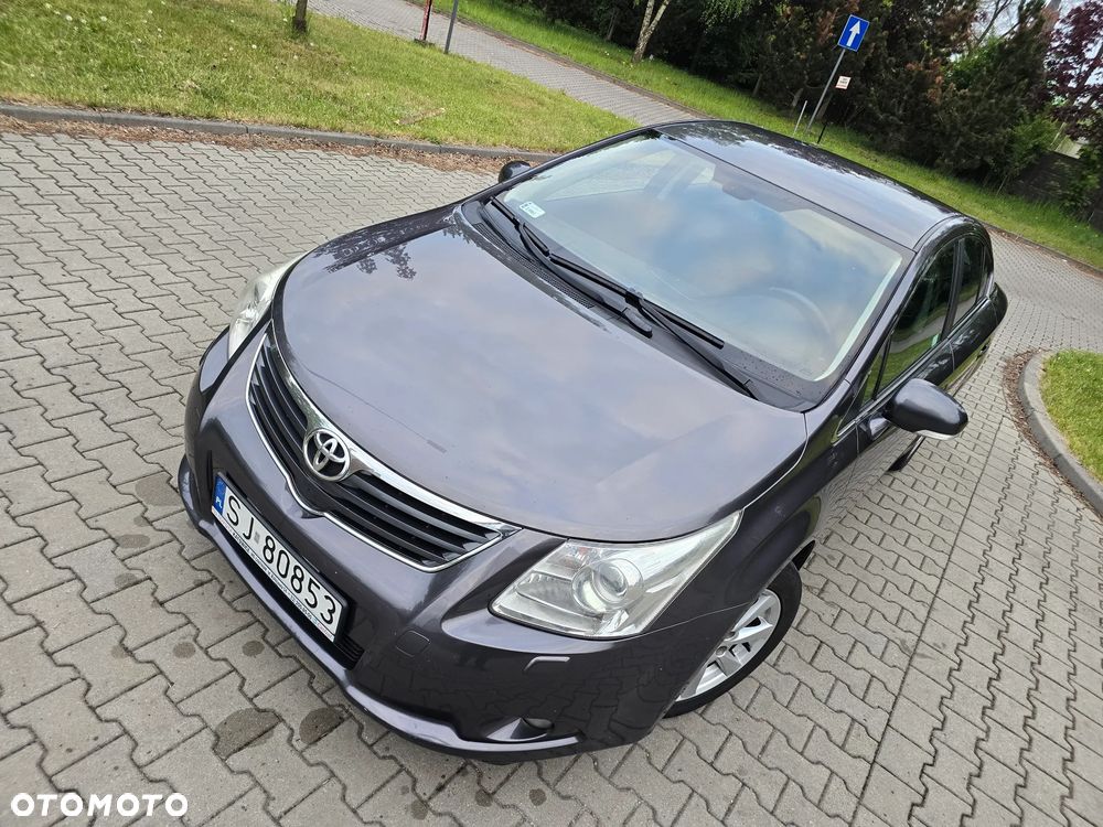 Toyota Avensis 2.0 D-4D Luna - 29