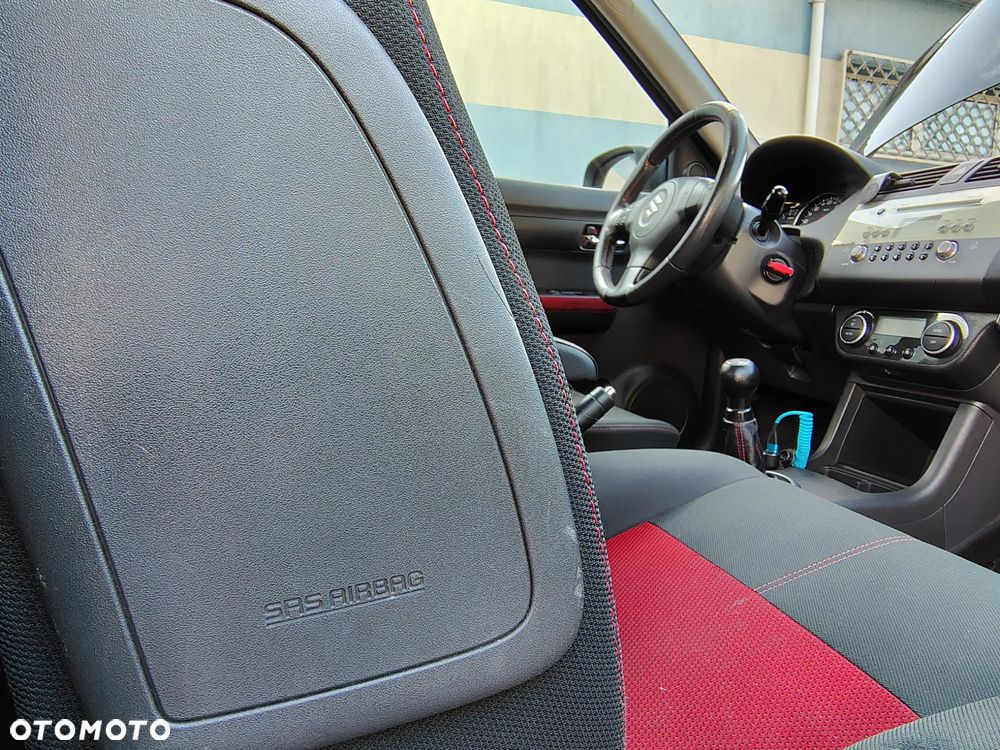 Suzuki Swift 1.6 Sport - 23