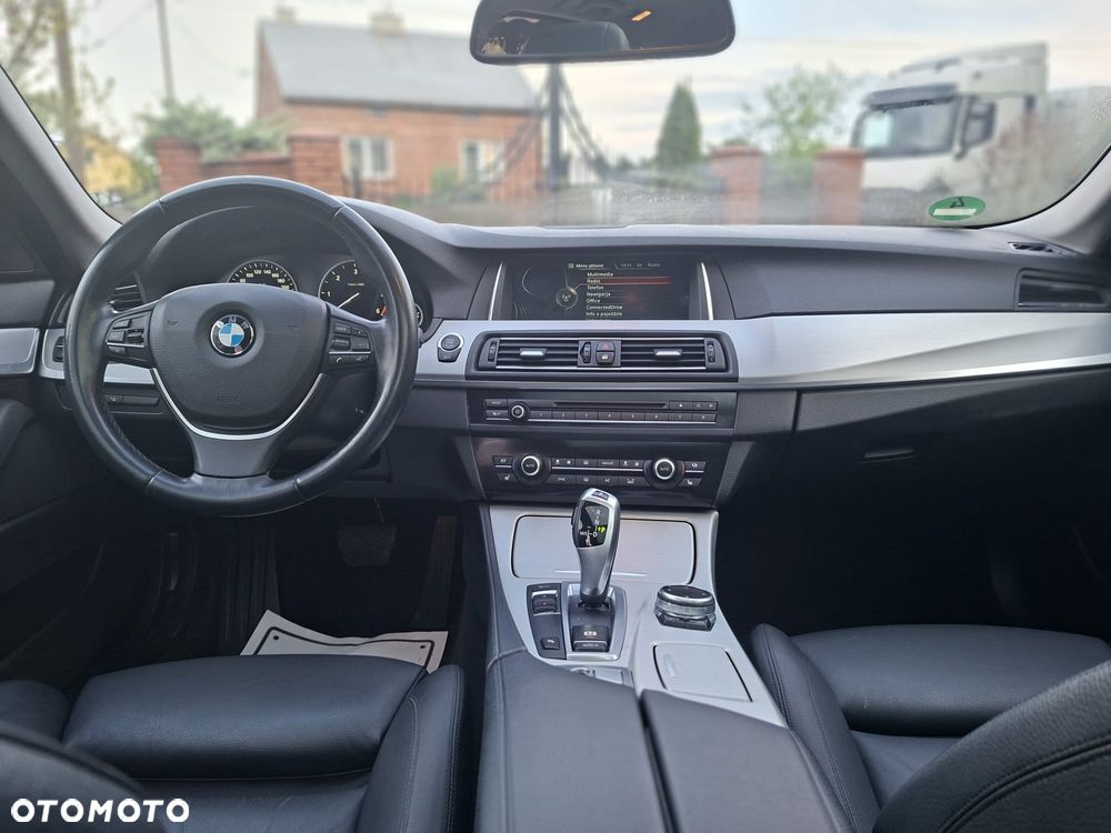 BMW Seria 5 520d Luxury Line - 16