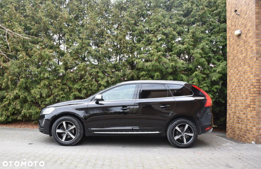 Volvo XC 60 D3 Drive-E R-Design Momentum - 5