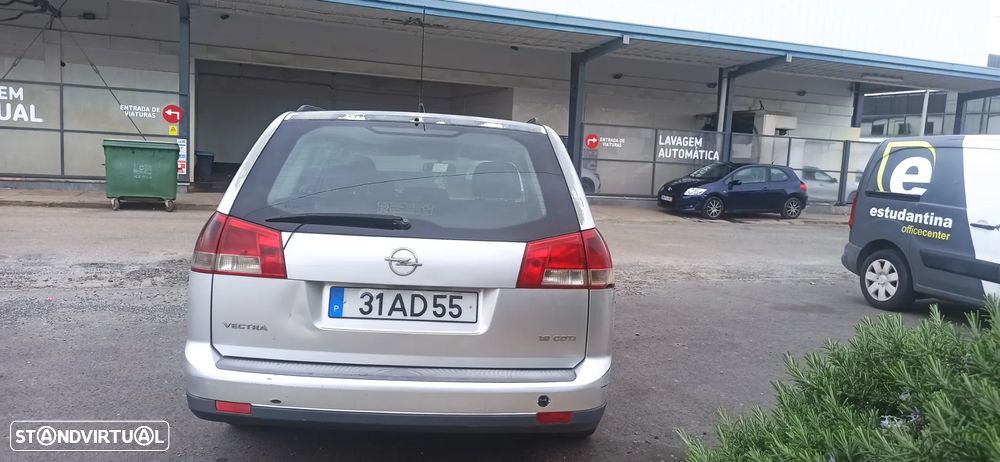 Opel Vectra Caravan 1.9 CDTi Executive - 4