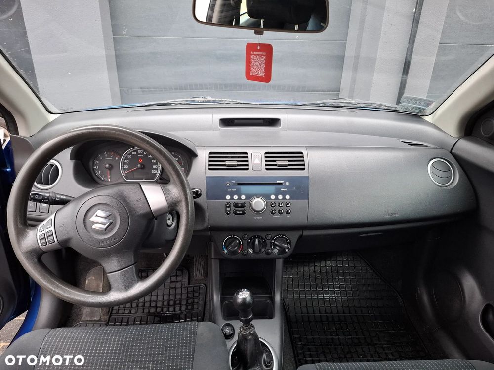 Suzuki Swift - 11