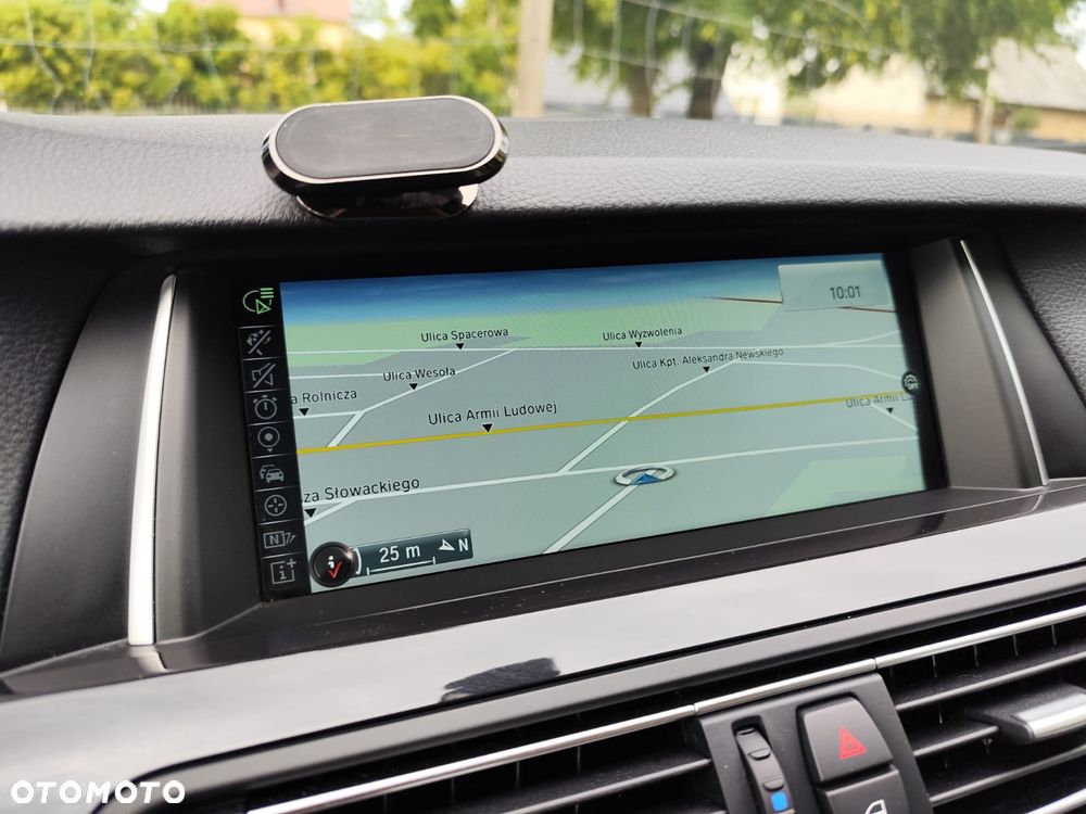 BMW Seria 5 520d Luxury Line - 33