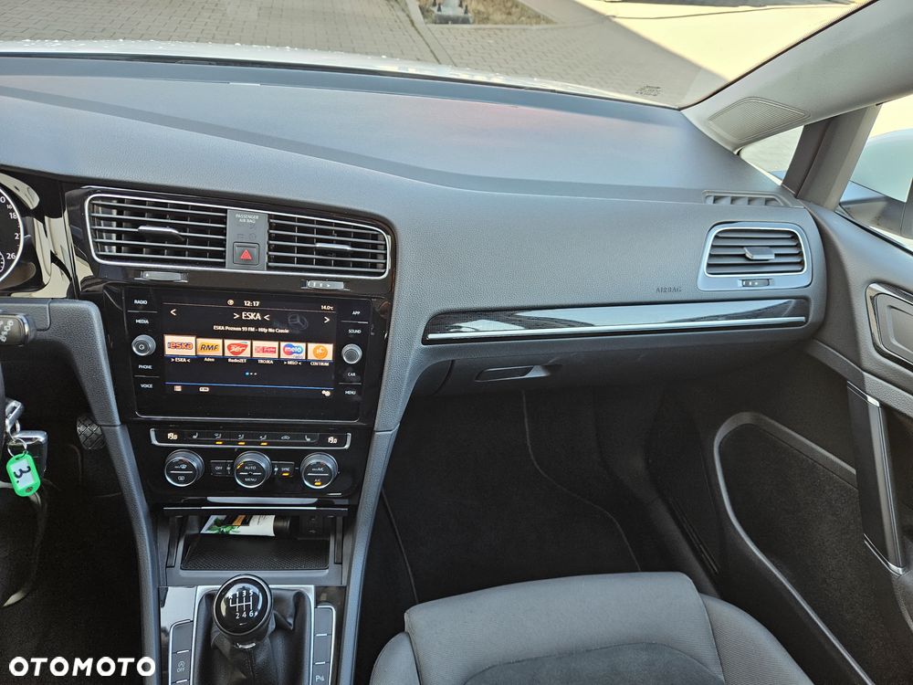Volkswagen Golf 2.0 TDI (BlueMotion Technology) Highline - 39