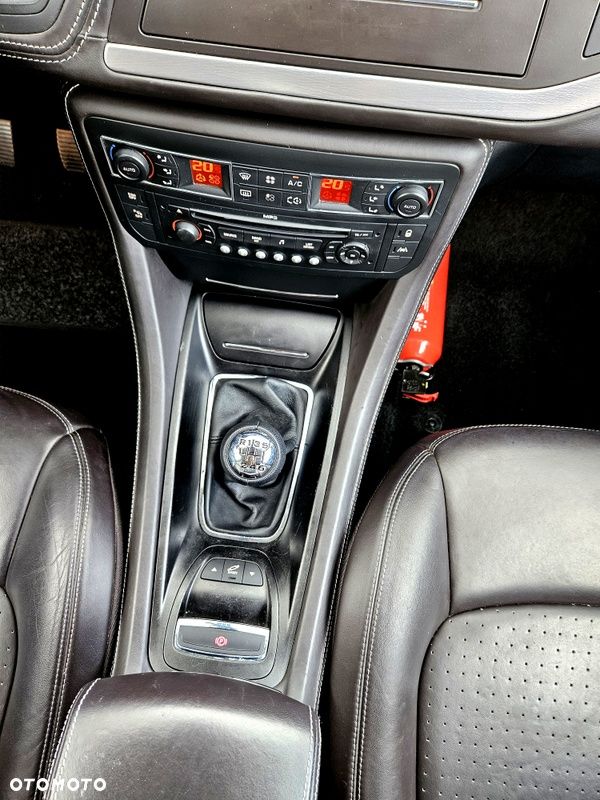 Citroën C5 2.2 HDi Exclusive - 27