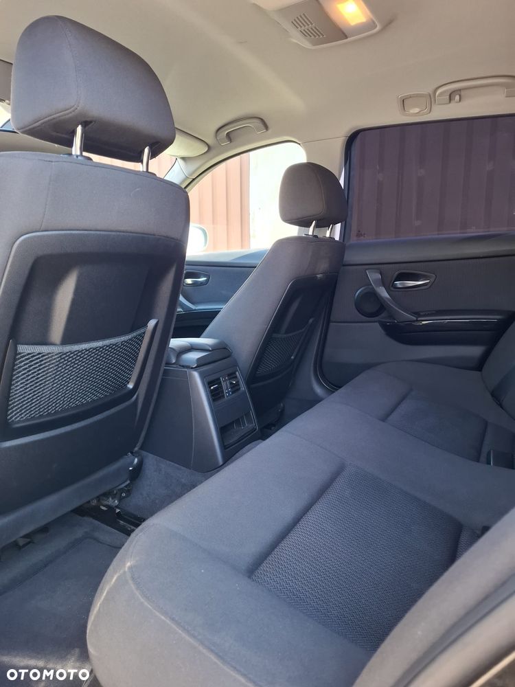 BMW Seria 3 318d DPF Edition Lifestyle - 16