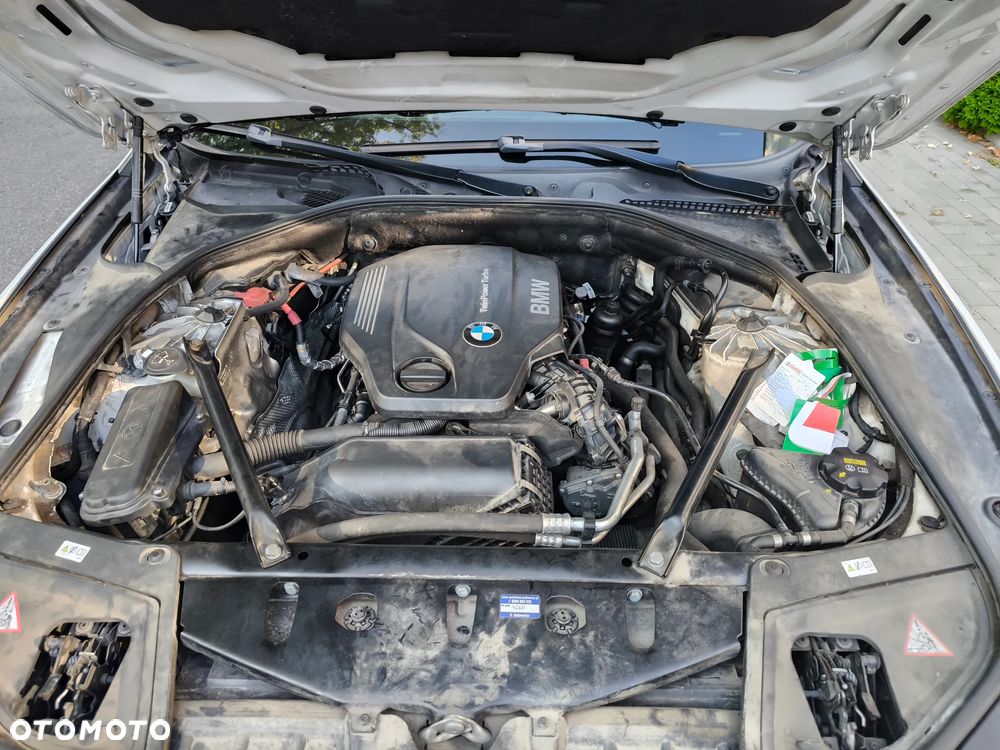 BMW Seria 5 520d xDrive M Sport sport - 23