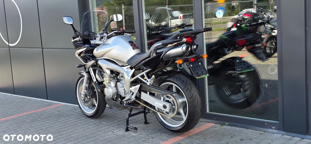 Yamaha FZ6 - 26
