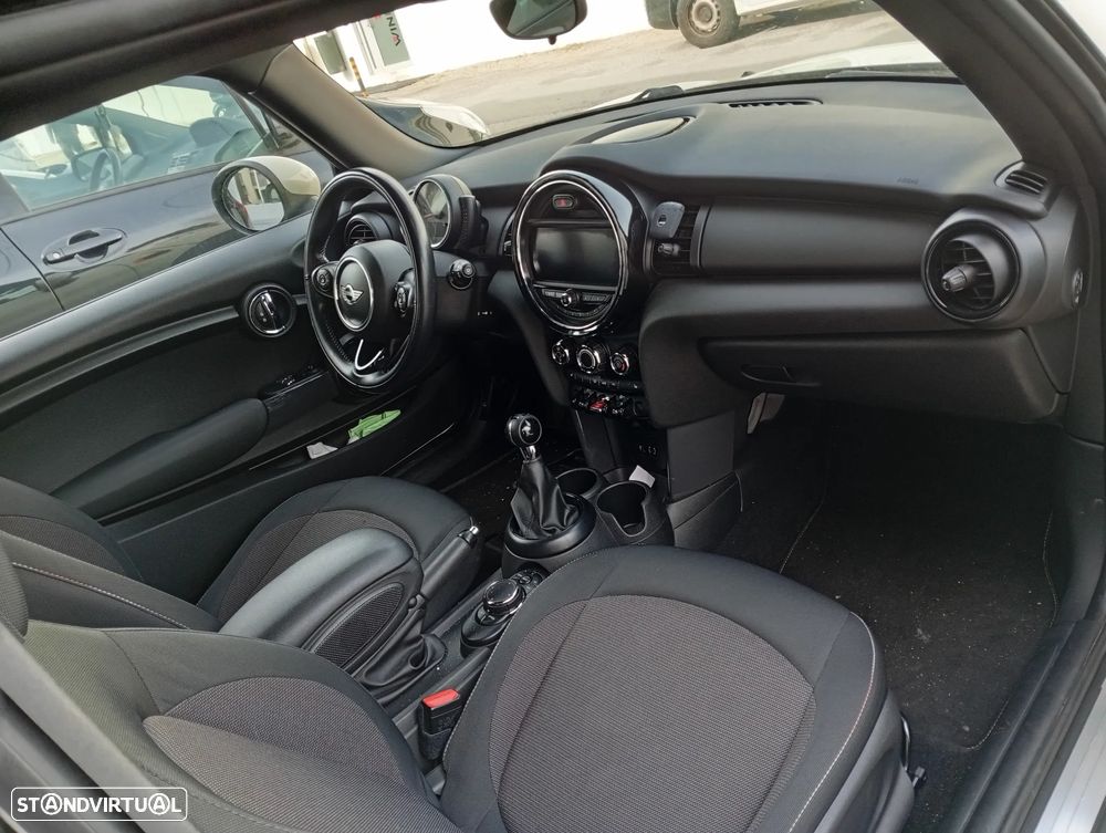 MINI 3 Portas One - 8