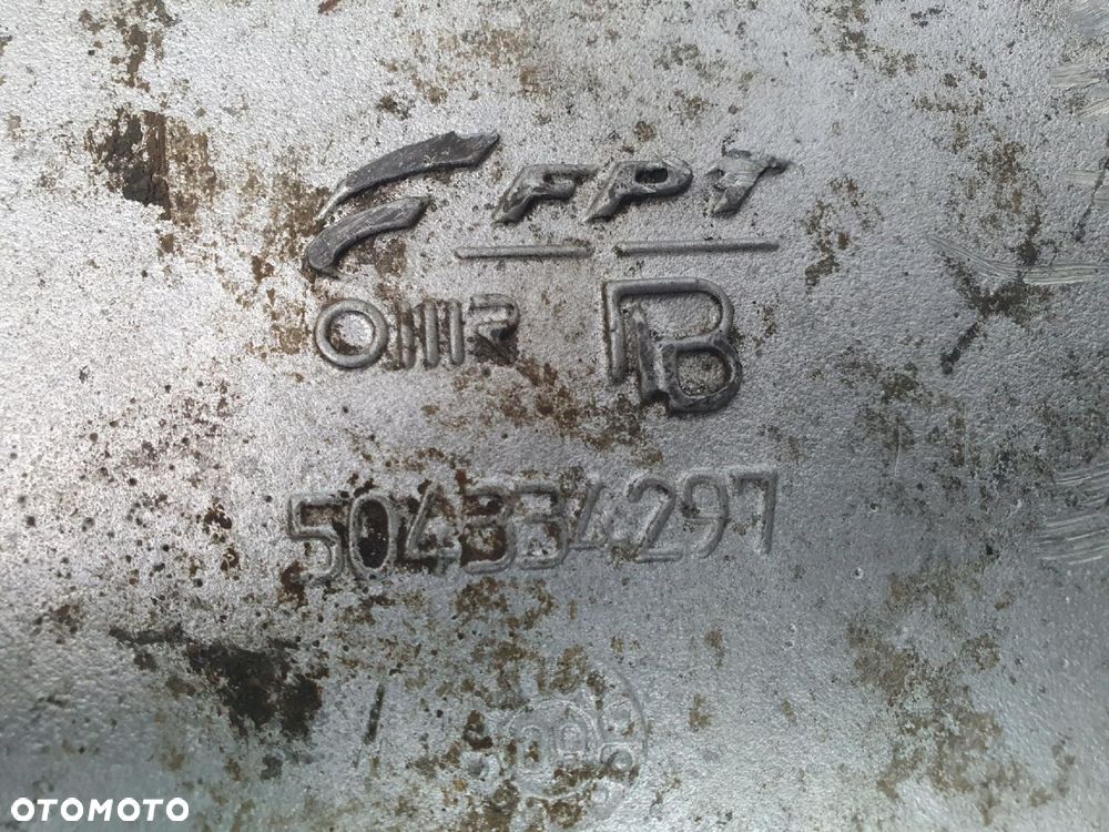 MISKA OLEJOWA oleju Mitsubishi Fuso Canter 3.0 D 504334297 - 2