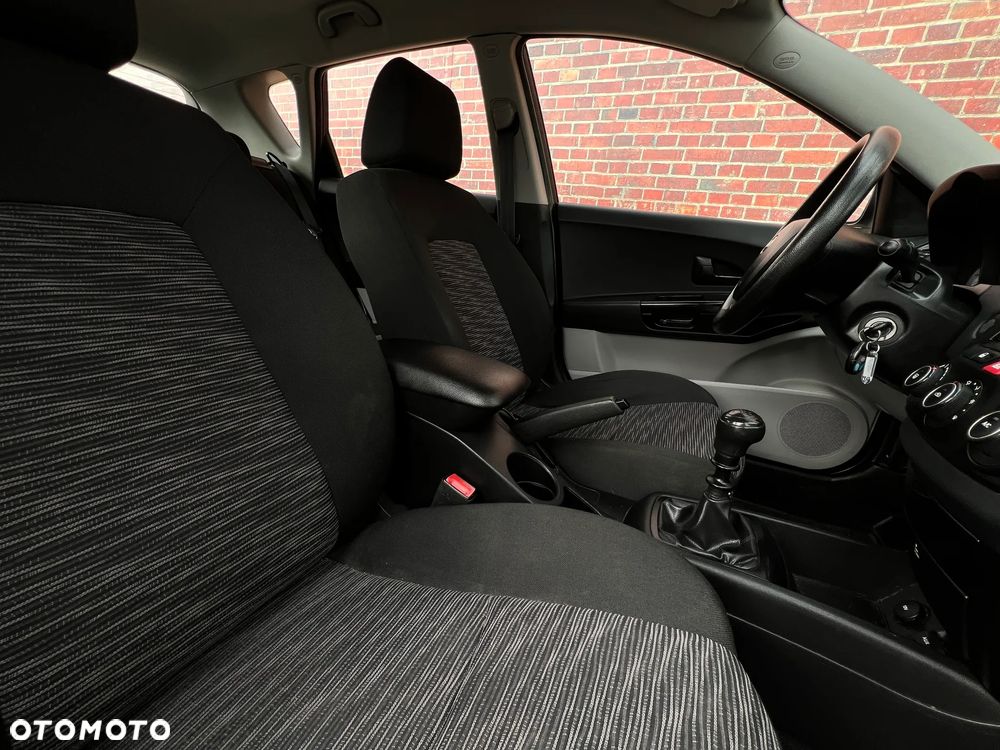 Kia Ceed - 15