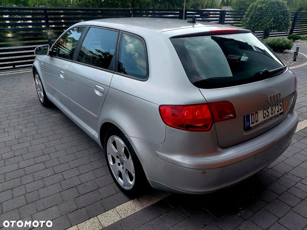 Audi A3 Sportback 2.0 FSI Attraction - 3
