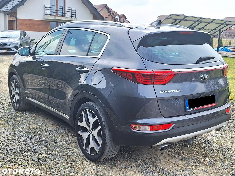 Kia Sportage 2,0 CRDI AWD GT Line - 4