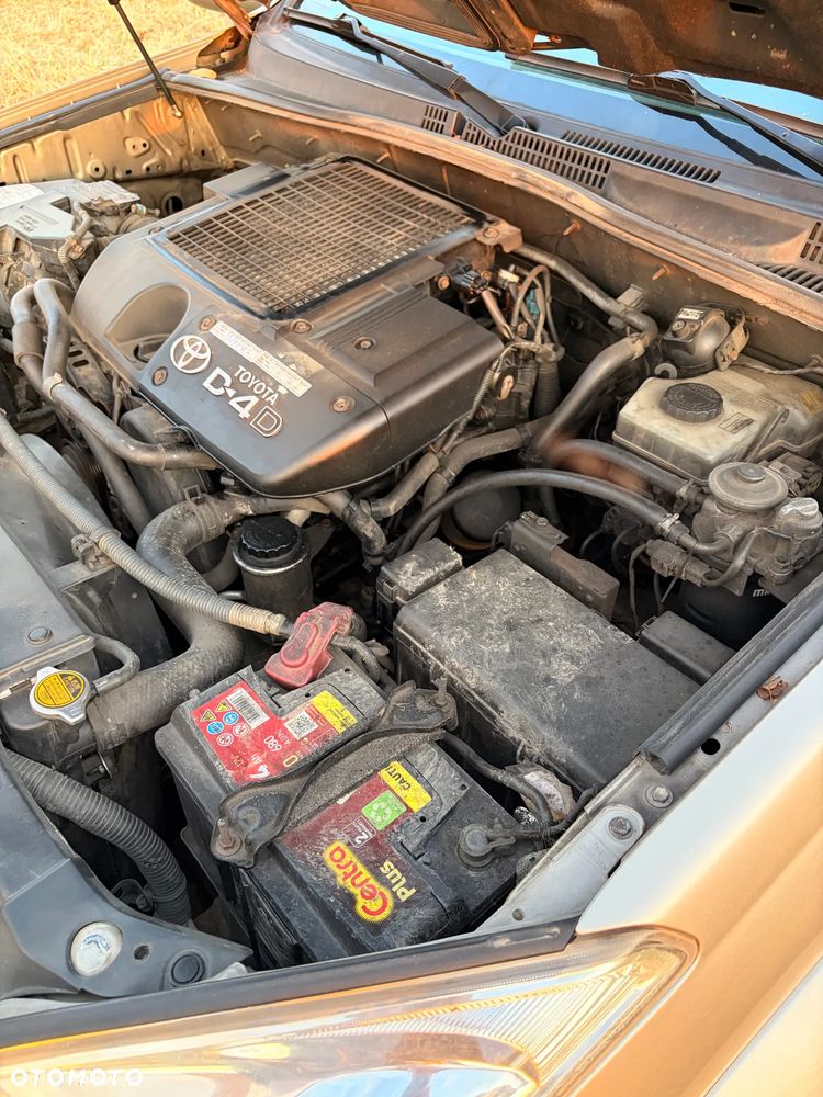 Toyota Land Cruiser - 33
