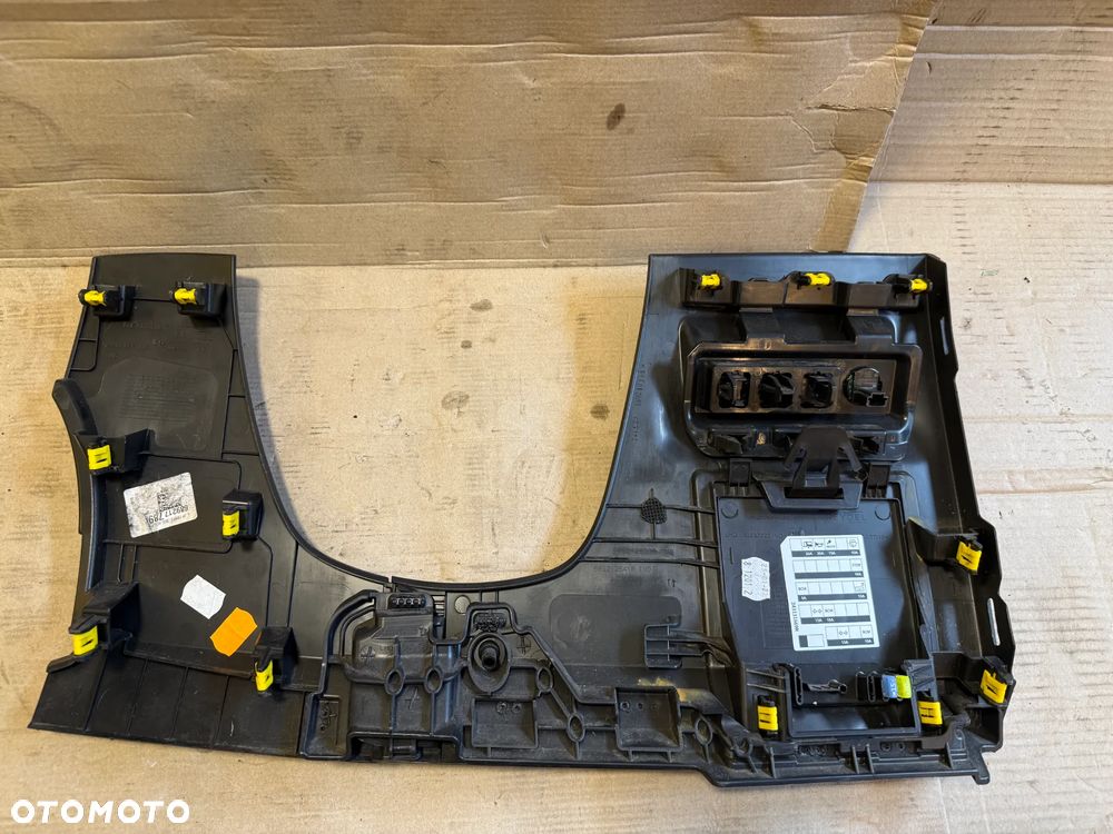 Osłona deski konsoli wskaźnik LPG Renault Captur II  689212623R  689211465R OE - 2
