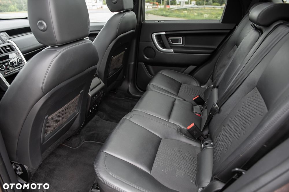 Land Rover Discovery Sport - 26