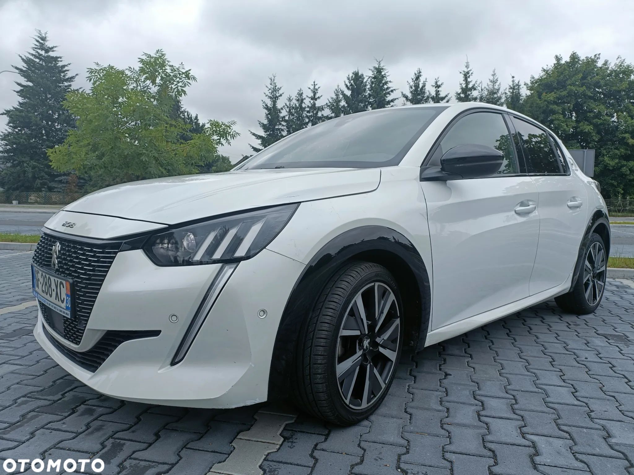 Peugeot 208 1.2 PureTech GT Line S&S EAT8 - 1