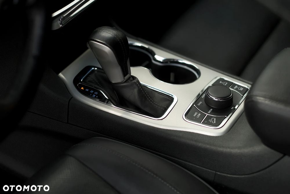 Jeep Grand Cherokee 5.7 V8 HEMI 4WD Automatik Summit - 24