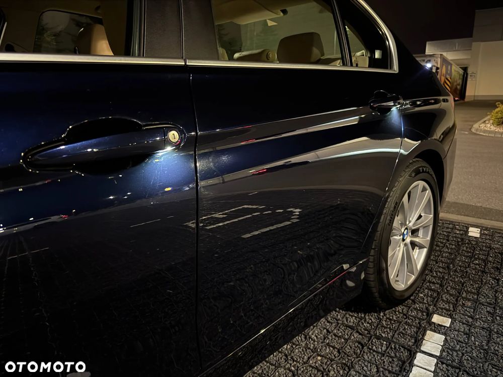 BMW Seria 3 330e iPerformance Sport Line - 30